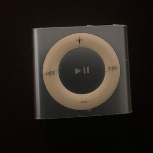 Apple Silver iPod Shuffle